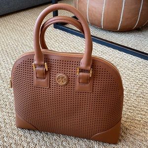 Tory Burch Robinson Small Dome Satchel. NWT.
